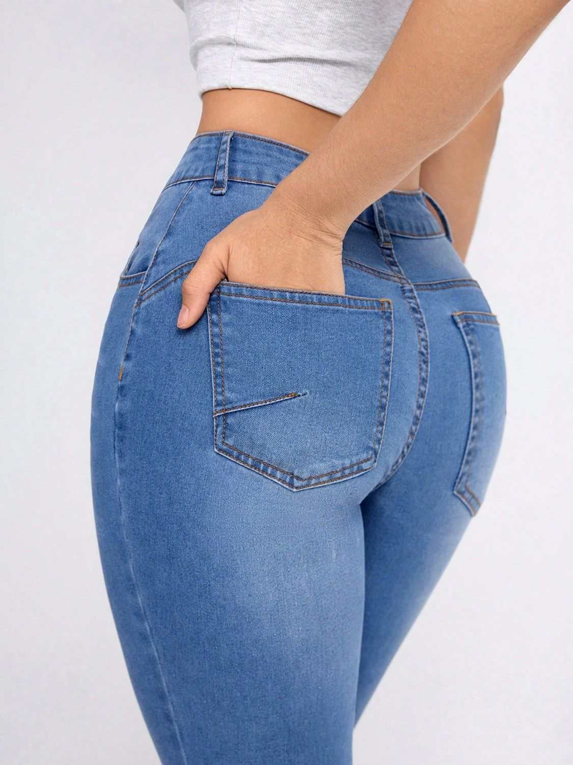high-rise-skinny-jeans-with-pockets