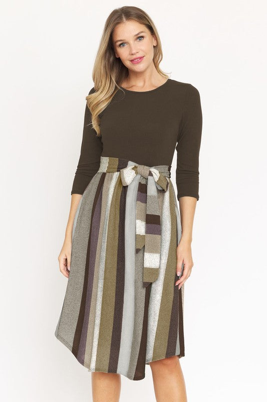 Plus Quarter Sleeve Stripe Sash Midi Dress