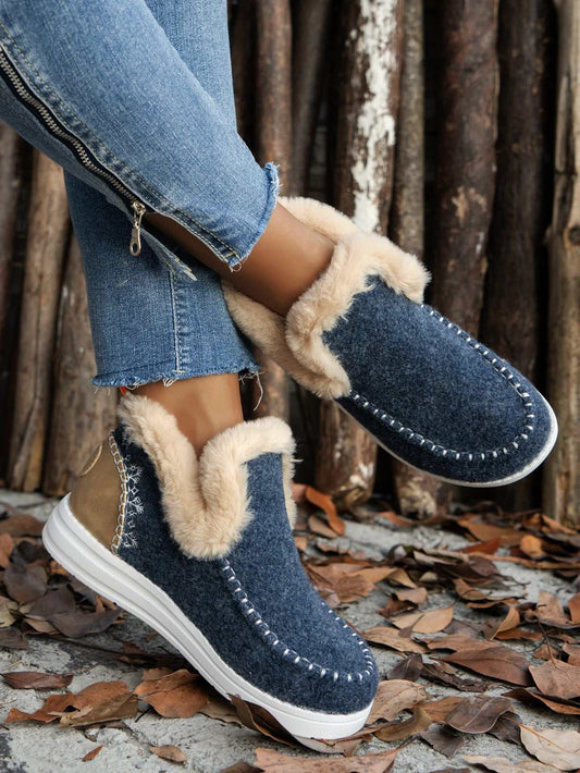 Round Toe Flat Sneakers