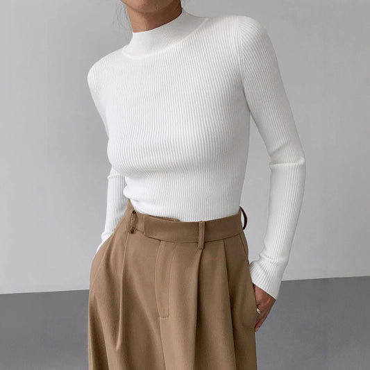 Tight-Fit Crew-Neck Knitted Top