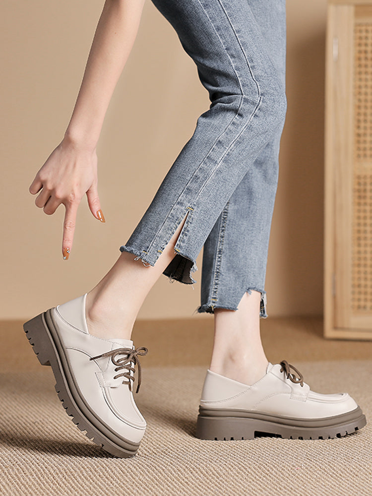 Deep Cut Thick Heel Shoes