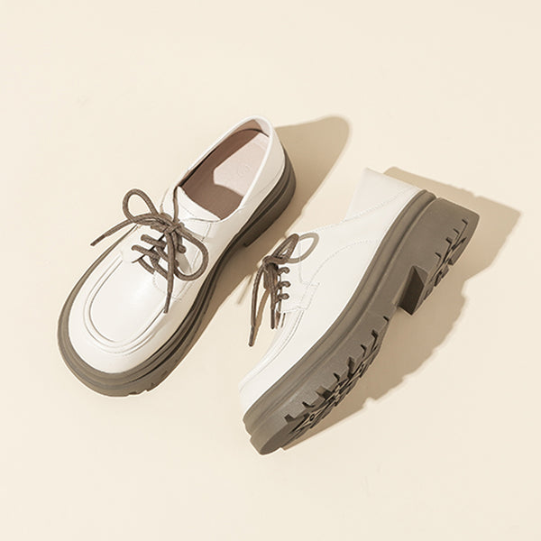 Deep Cut Thick Heel Shoes