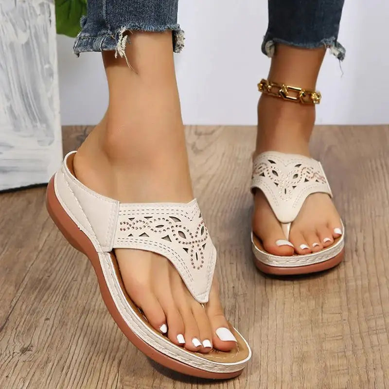 Women's Clip Toe Wedge Sandals